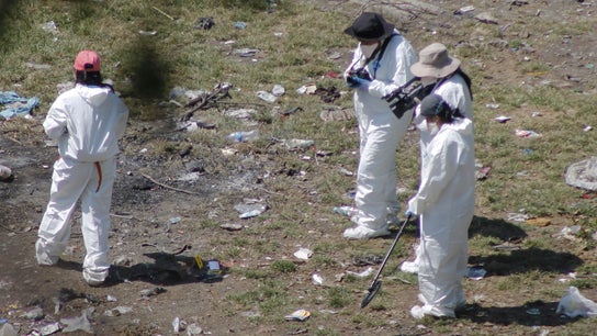 Espertos forenses buscan a los 43 estudiantes mexicanos desaparecidos